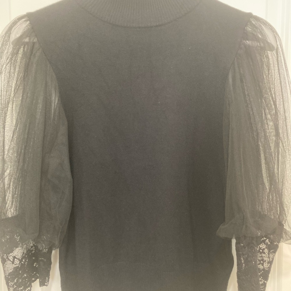 Gracia Elegant Black Lace Sleeve Blouse